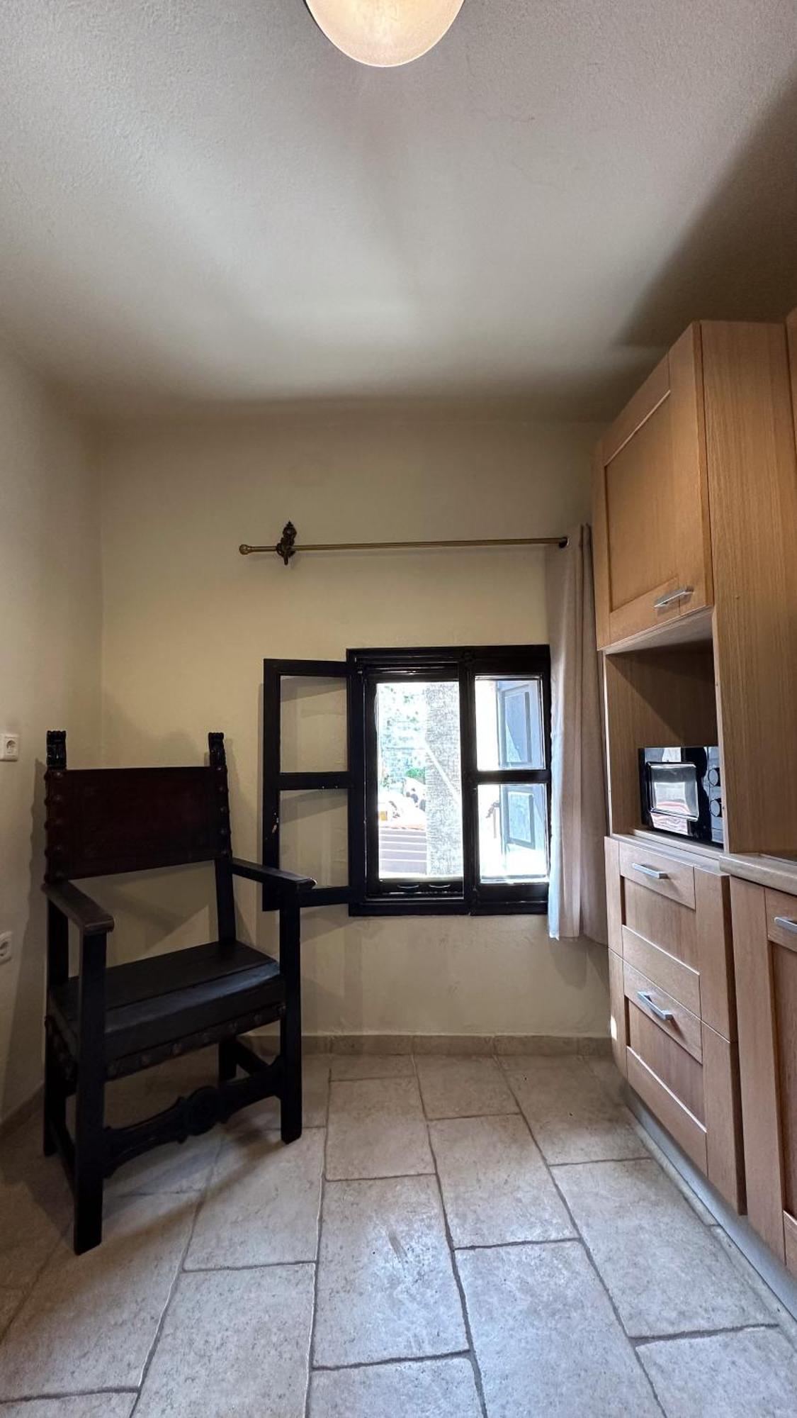 Old Town Corner Luxury Studios Rhodes City Стая снимка